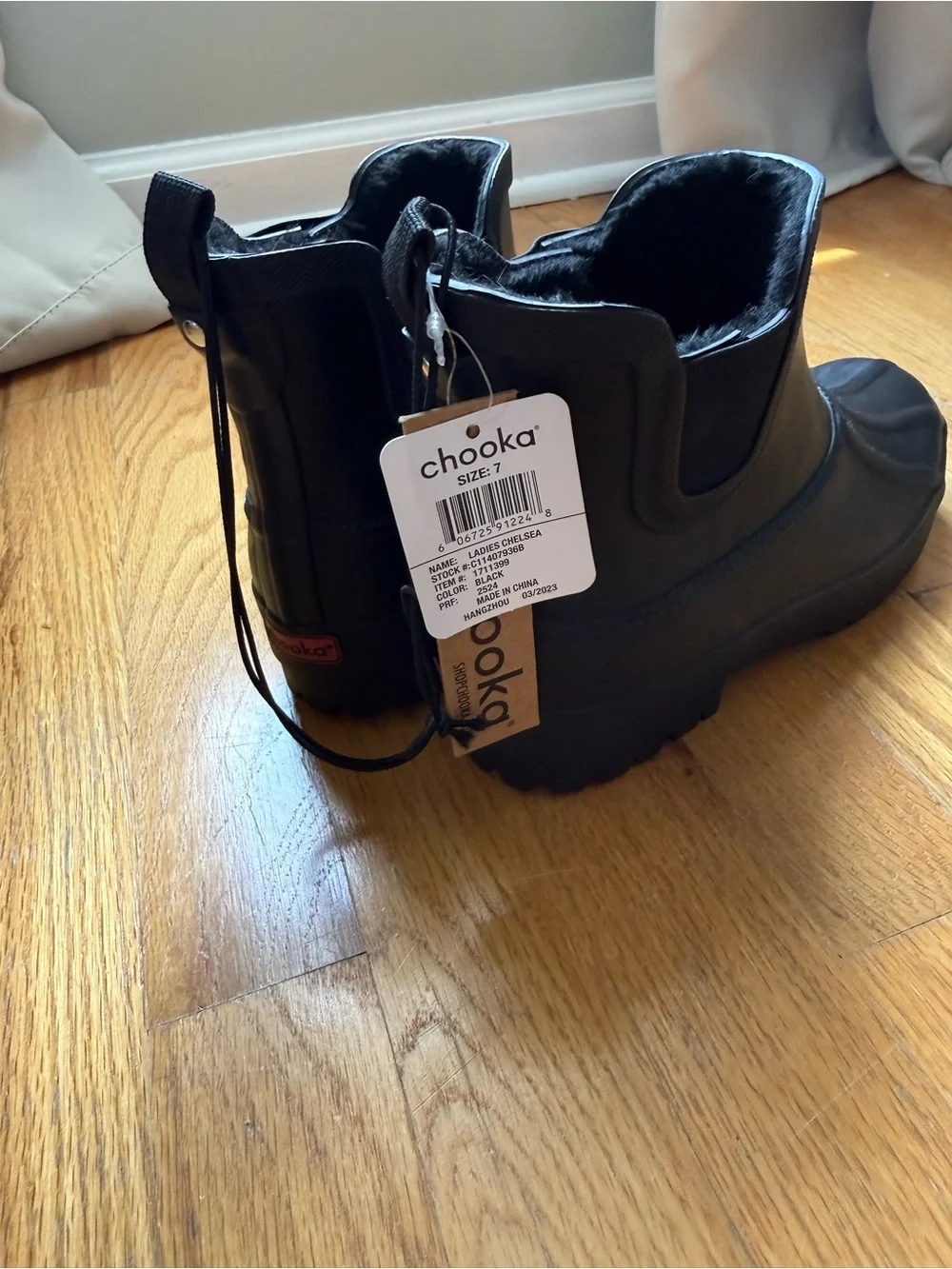 Chooka Waterproof Chelsea Rain Boots Black Faux‎ Fur Lined NWT Women’s 7